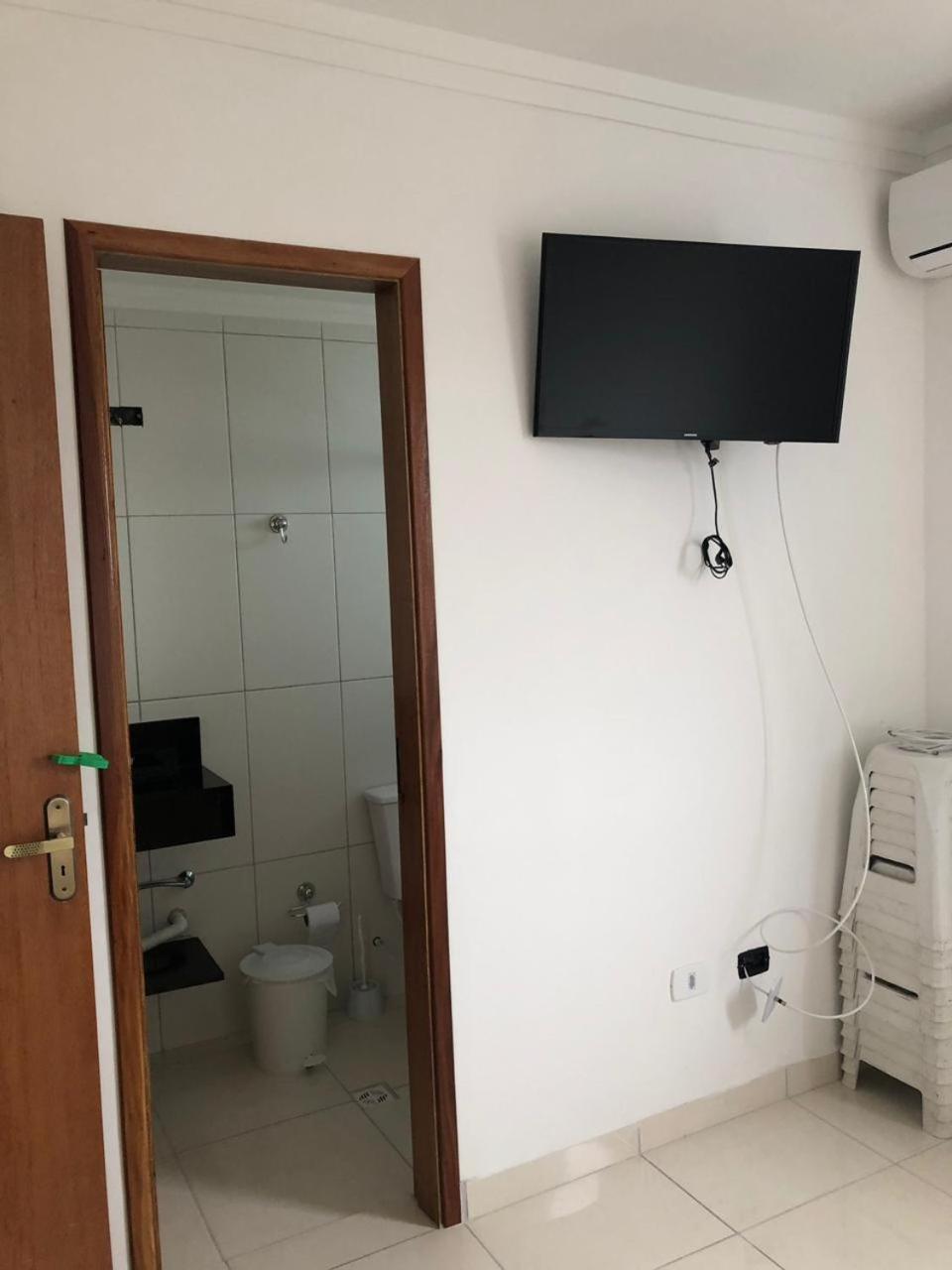 Apartment Pe Na Areia Praia Grande (Santos)